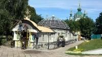 УПЦ МП вночі почала будівництво храму на місці Десятинної церкви (фото)